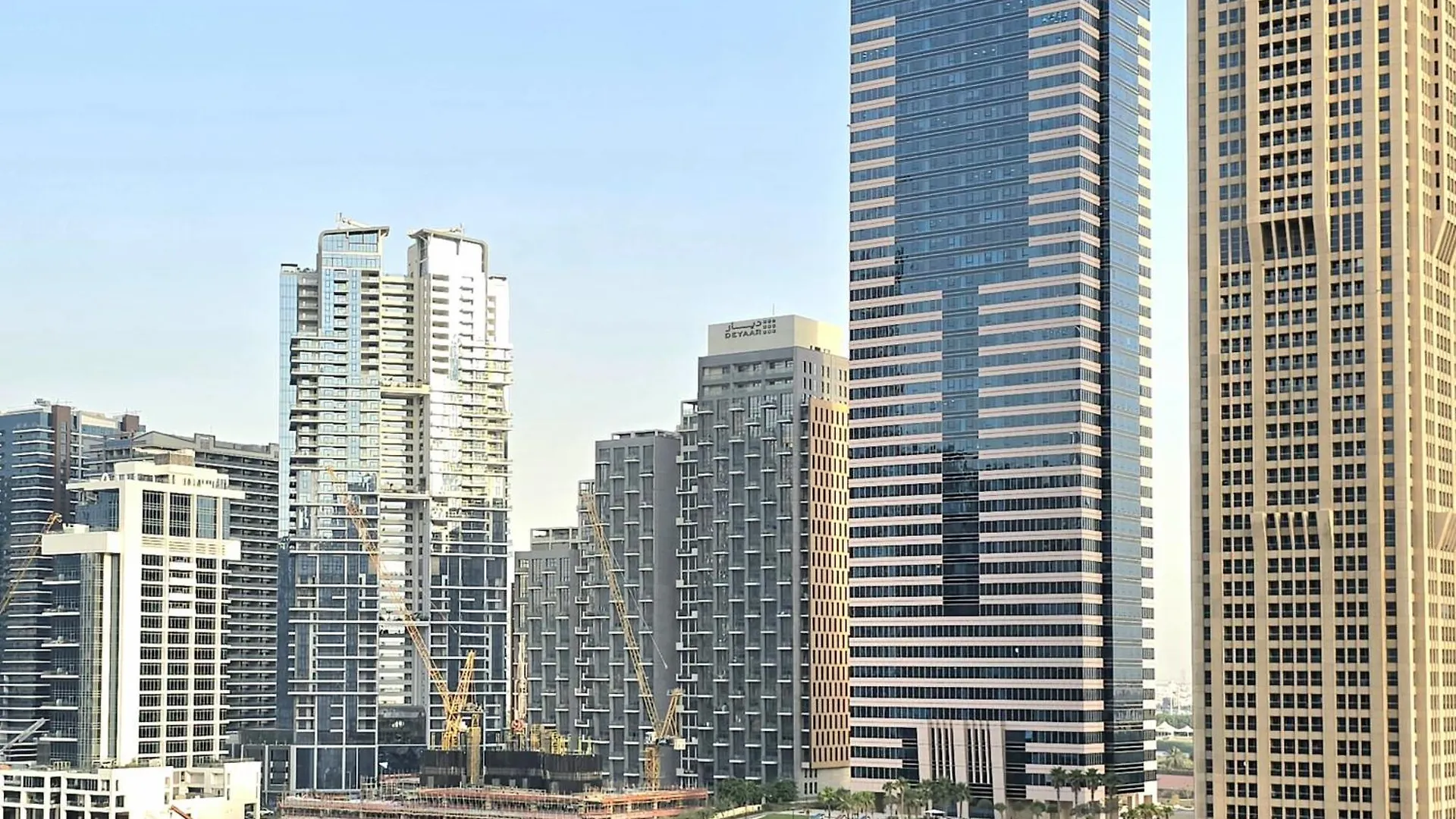 Kazan Homes - Plush 1Br With Balcony Close To Burj Khalifa And Dubai Mall - Business Bay